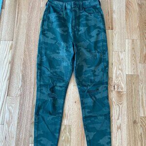 American Eagle - Ne(x)t Level Stretch / Curvy Super Hi-Rise Jeggings (Camo)